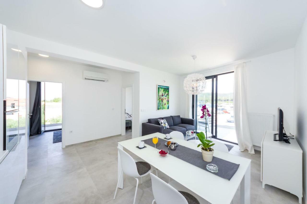 D. Marine Apartments 比比涅 外观 照片