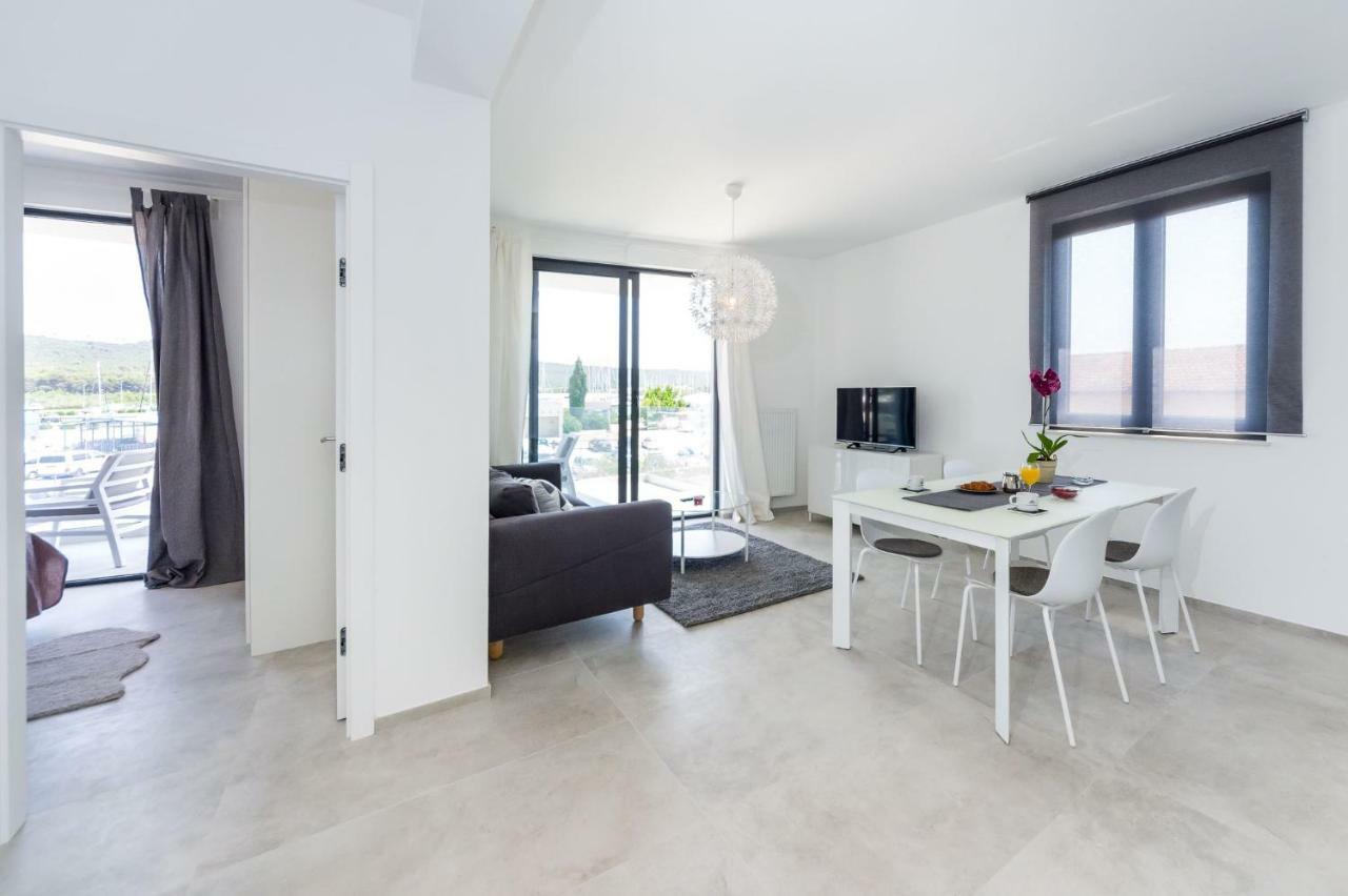 D. Marine Apartments 比比涅 外观 照片