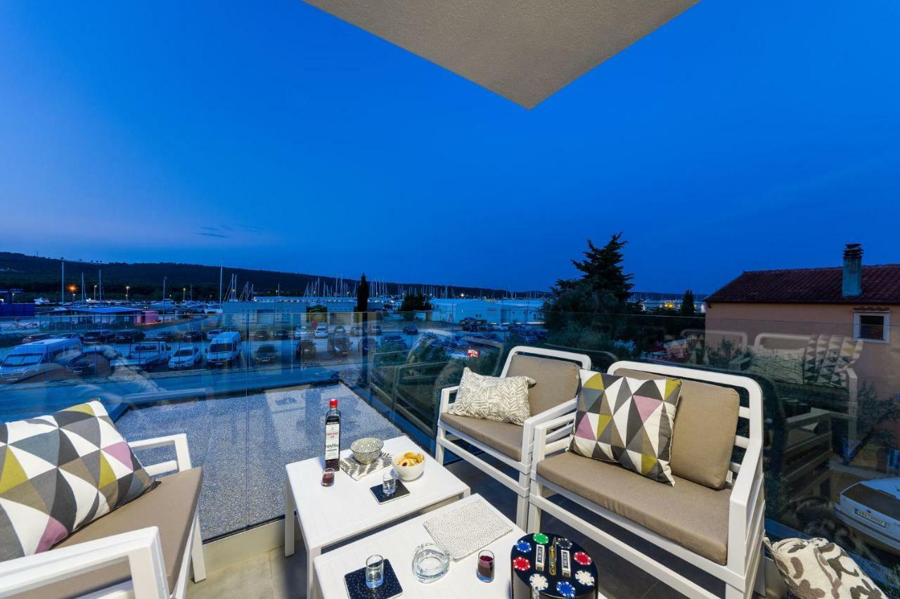 D. Marine Apartments 比比涅 外观 照片